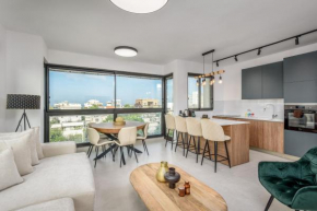Chic in the city by Sea U TLV